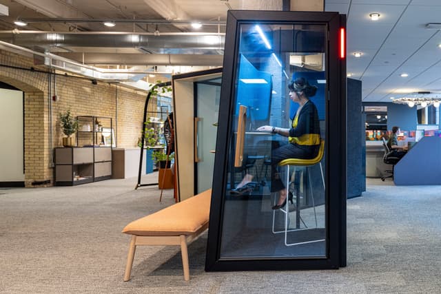 Custer Office Environments | Grand Rapids Showroom